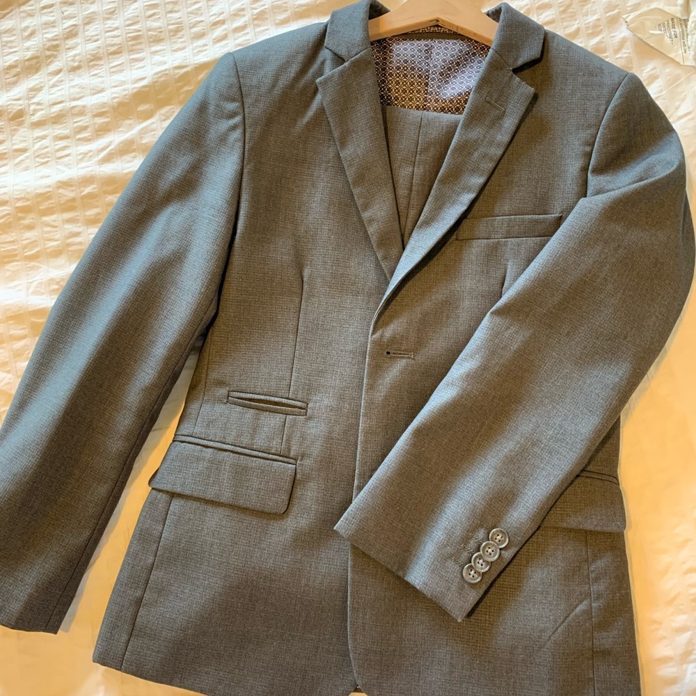 Issac Mizrahi Boys grey suit 12